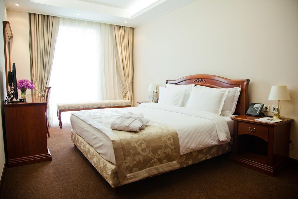Отель Caspian Riviera Grand Palace Актау Экстерьер фото