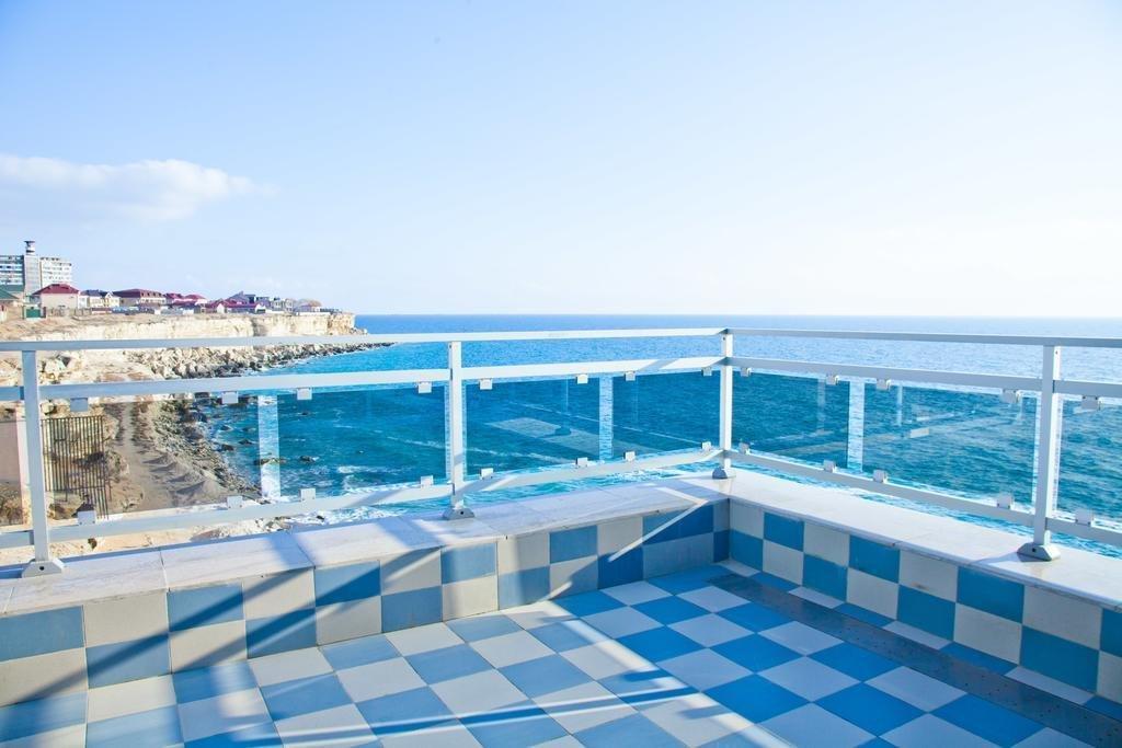 Отель Caspian Riviera Grand Palace Актау Экстерьер фото The sea view from the terrace of the museum