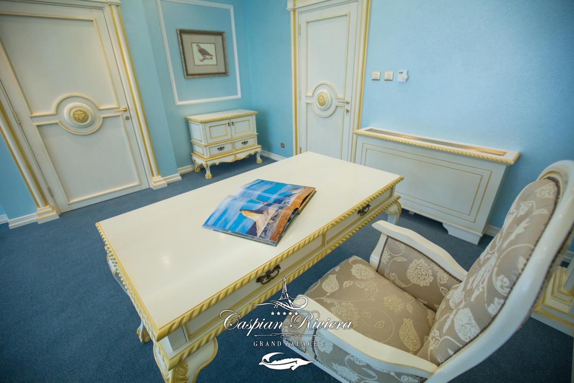 Отель Caspian Riviera Grand Palace Актау Экстерьер фото Office of the President of the University