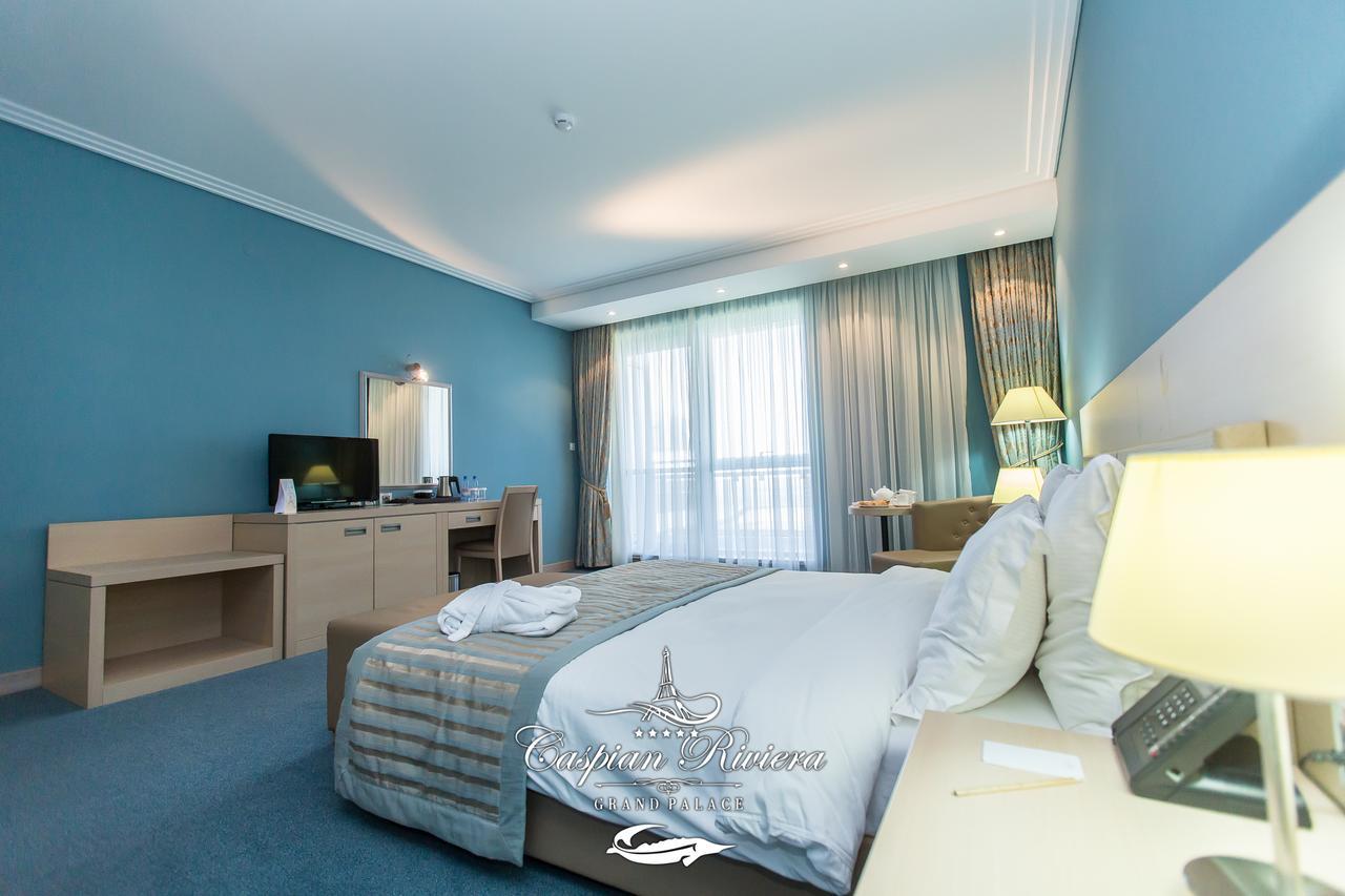 Отель Caspian Riviera Grand Palace Актау Экстерьер фото A room at the hotel
