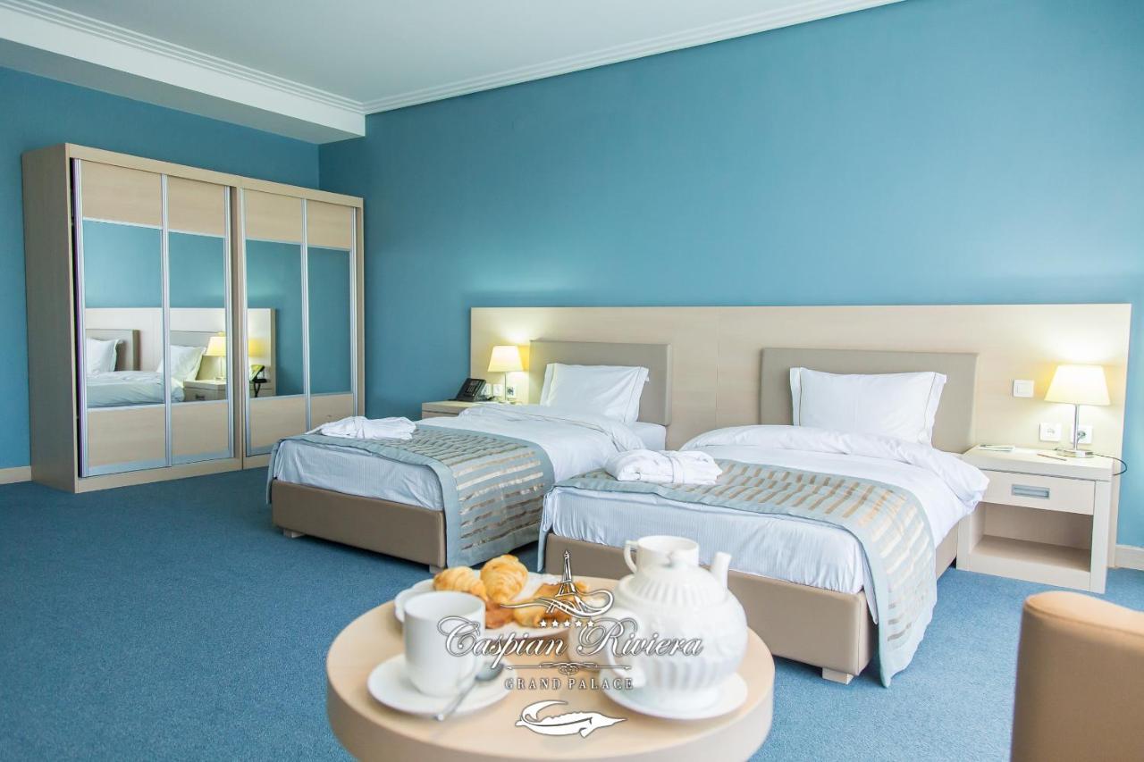 Отель Caspian Riviera Grand Palace Актау Экстерьер фото A room at the hotel
