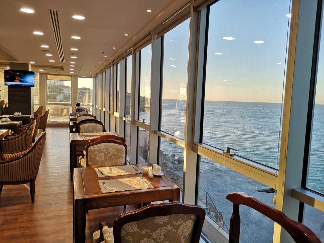 Отель Caspian Riviera Grand Palace Актау Экстерьер фото Restaurant
